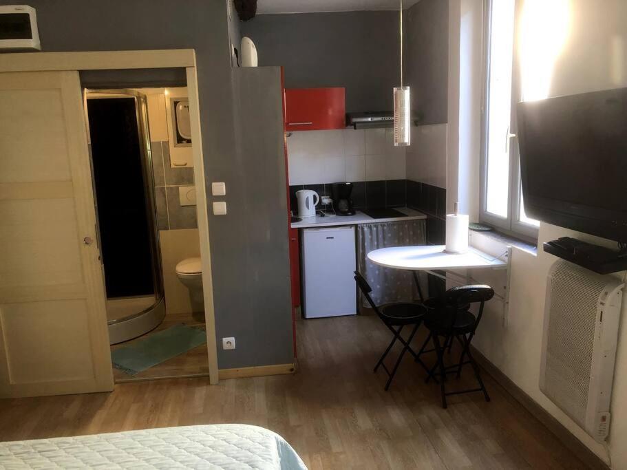 Jolie Studio Dans Le Centre Historique De Narbonne Apartamento Exterior foto